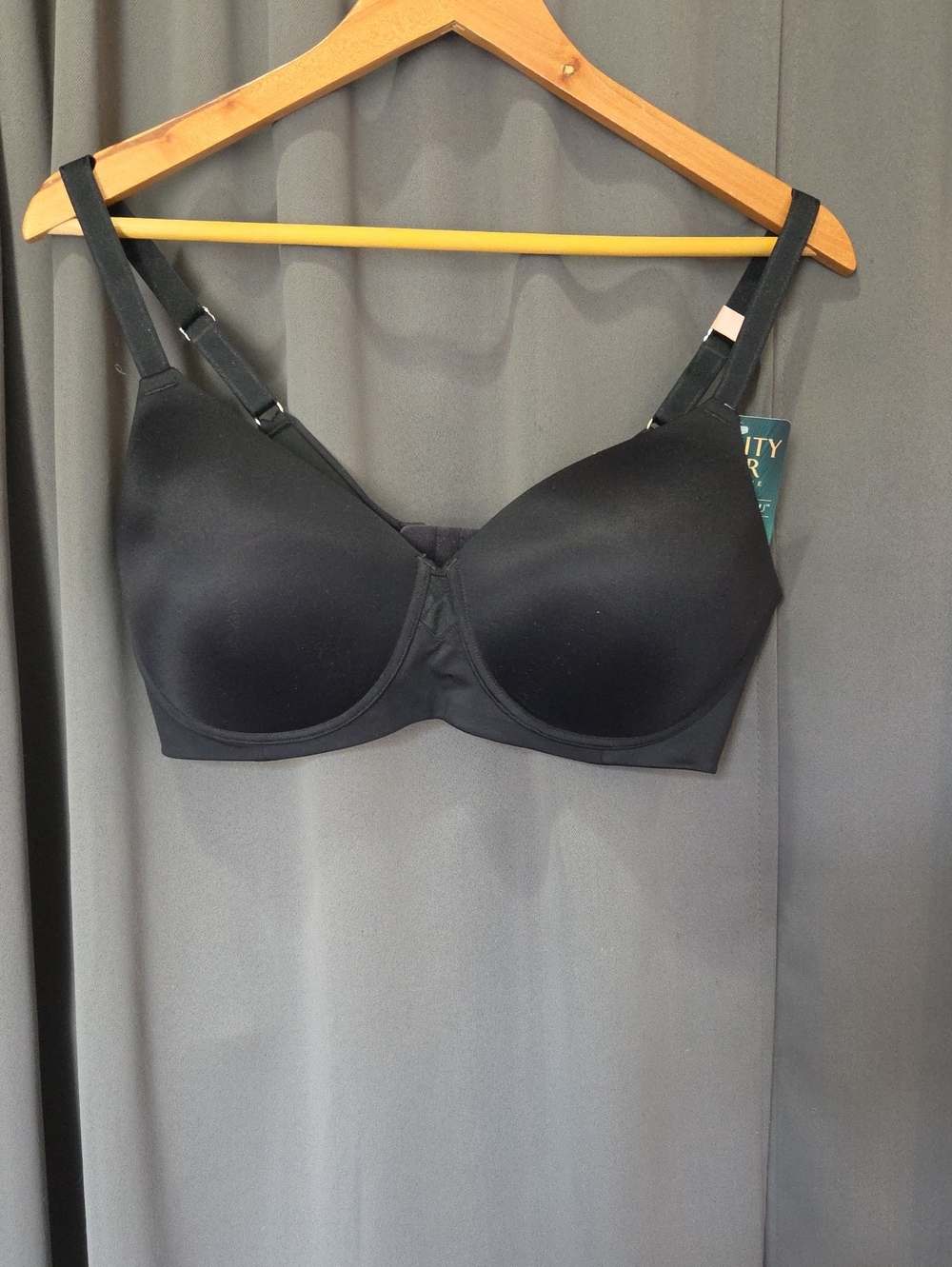 Seamless Black T-Shirt Bra - Comfort Support